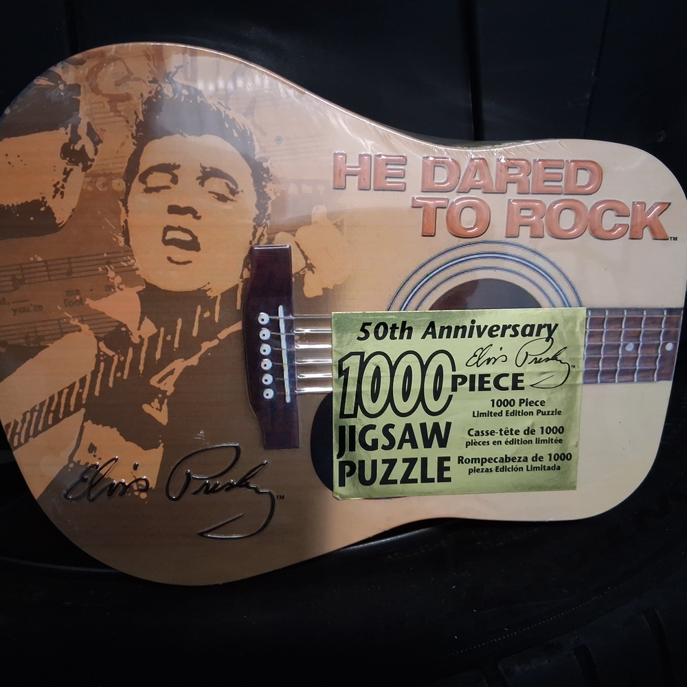 Elvis Presley 50th Anniversary Guitar Puzzle - Tan and Black